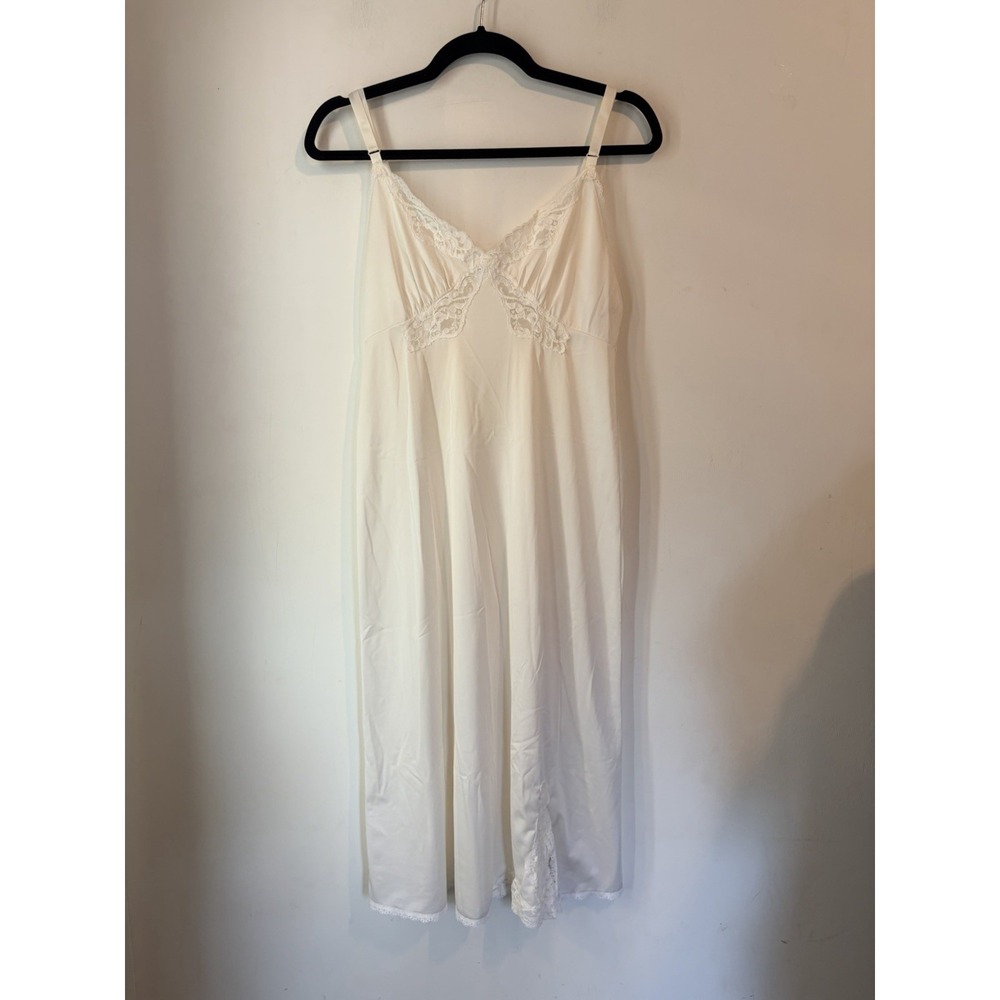Vintage‎ Shadowline Full Slip Dress Lace Bodice Nylon Ivory Size 34MS